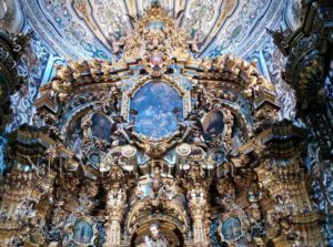 Que puede visitar en Sevilla? Visitas guiadas a la Iglesia de San Luis de los franceses en Sevilla