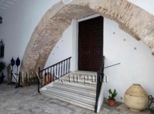 Arch Hospital de la Caridad