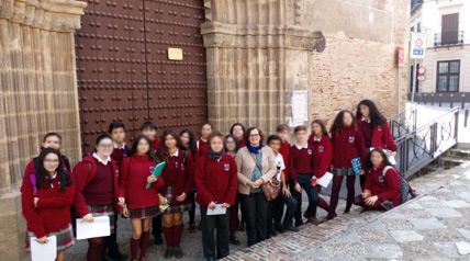 Visitas culturales guiadas por una guia turistico oficial