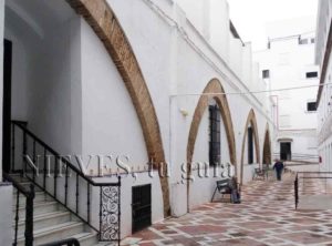 Mur avec structure Hospital de la Caridad