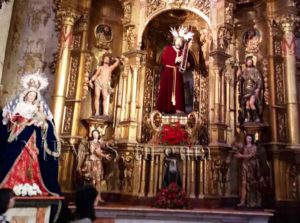 Retablo del interior de la Iglesia del Salvador de Sevilla